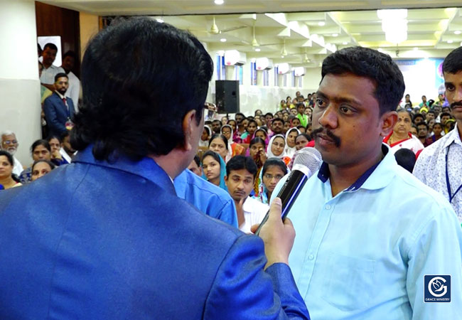 Thousands flocked from different parts of north Karnataka to the Healing & Deliverance Prayer held in Hubli, Karnataka by Grace Ministry on August 15th, 2019.